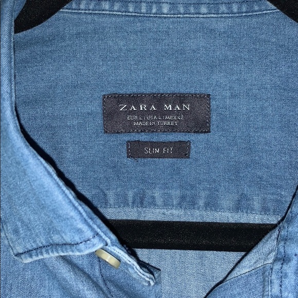 Zara • Men’s Denim-like Slim Shirt - Picture 2 of 4